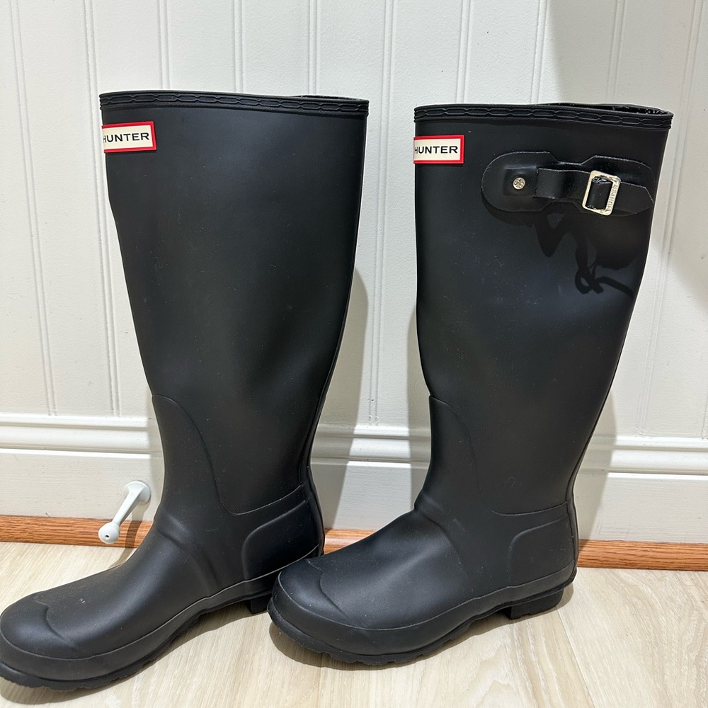 Hunter Black Matte Rain Boots Tall Knee High size 7 US 5 UK